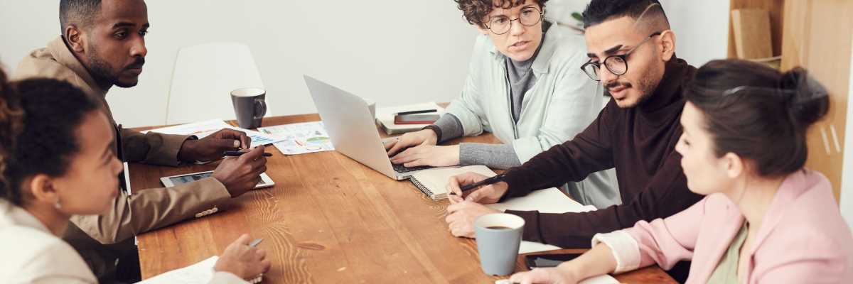 Beratung und Unterstützung von Herstellern bei der Einhaltung der gesetzlichen Anforderungen für Verpackungen, Elektrogeräte, Batterien und Textilien.